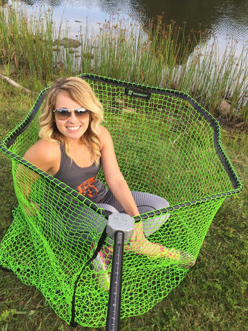 F8 Musky Mag Net/Telescopic Handle